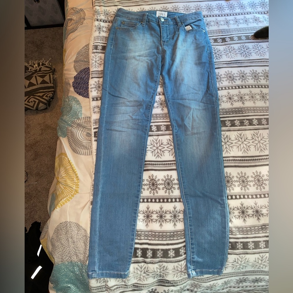 Blue skinny jeans